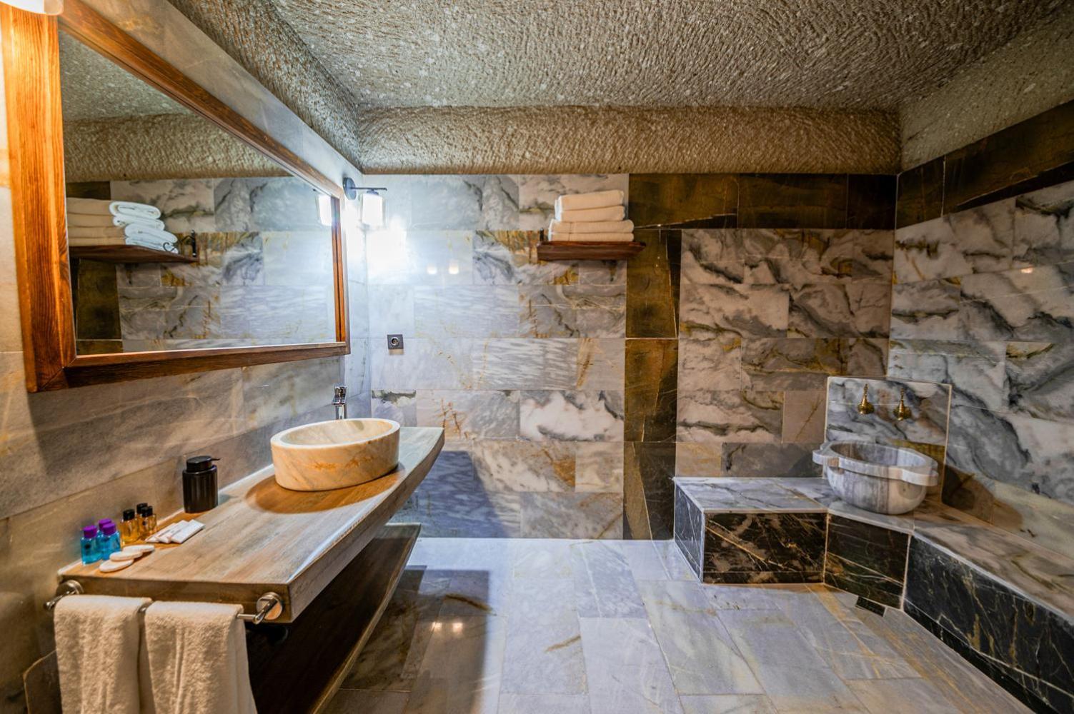 Majestic Cave House Hotel เนฟซิเฮียร์ ภายนอก รูปภาพ