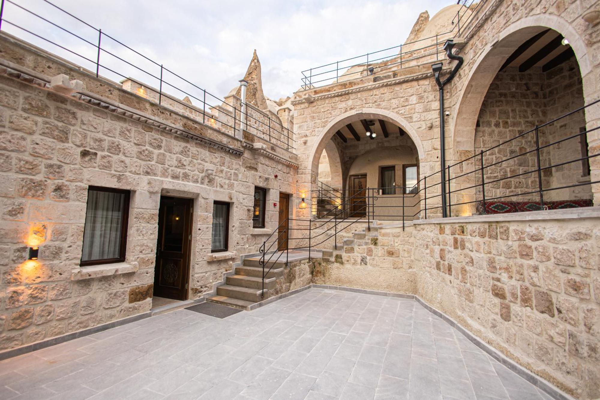 Majestic Cave House Hotel เนฟซิเฮียร์ ภายนอก รูปภาพ